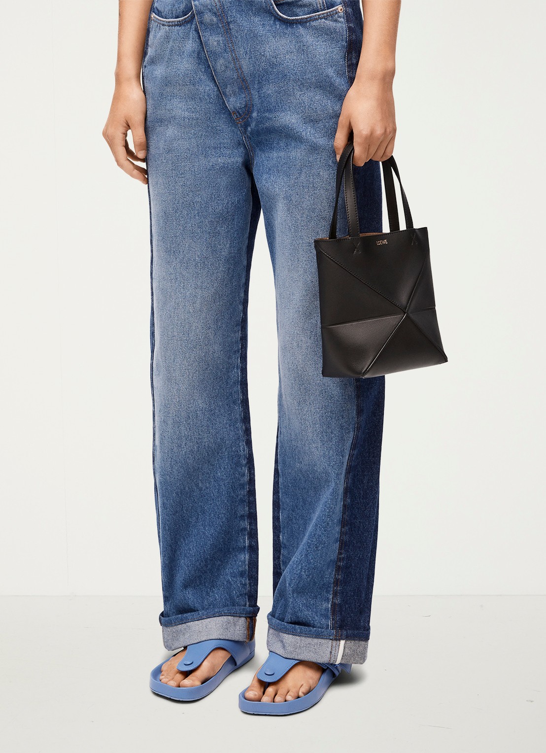 LOEWE Puzzle Fold Mini shopper van kalfsleer - voorkant 2 zwart