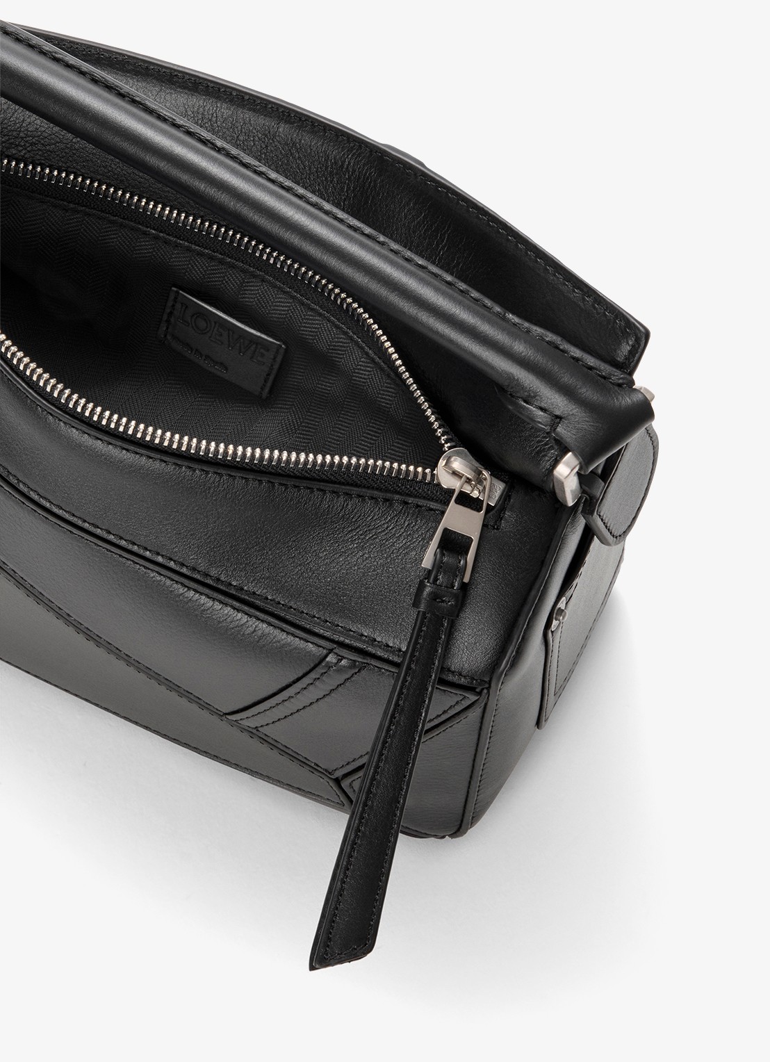 LOEWE Puzzle Panta S handtas van kalfsleer - detail 7 zwart