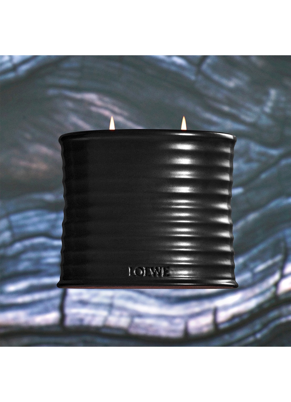 LOEWE Scent of Palo Santo Candle - geurkaars 610 gram - detail 4 undefined