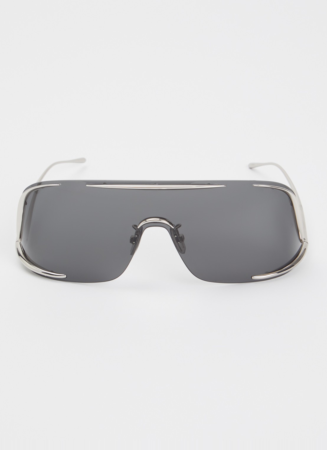 LOEWE Shield zonnebril LW40193U - detail zilver