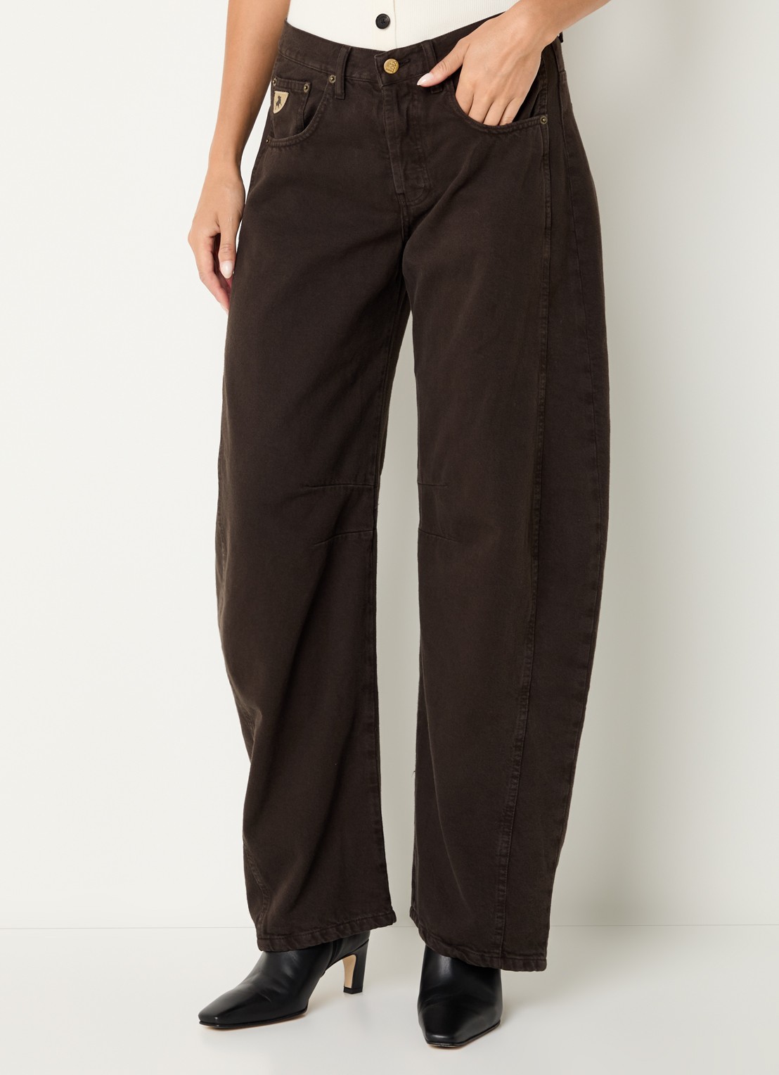 Lois Aliana high waist tapered fit broek met steekzakken - detail 4 donkerbruin