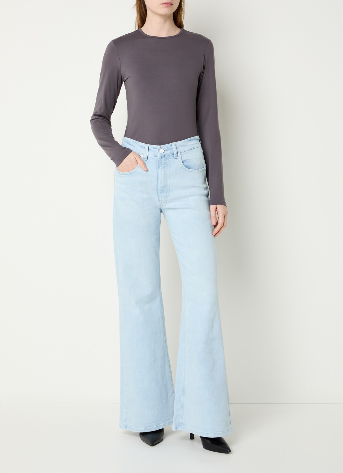 Lois High waist flared jeans met gekleurde wassing - voorkant 4 lichtblauw