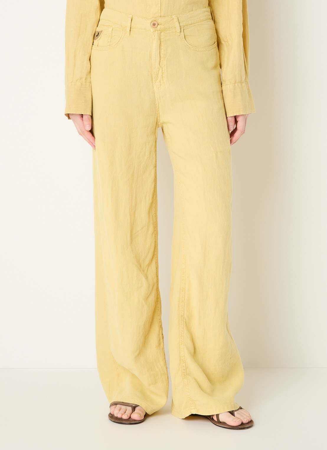 Lois High waist loose fit chino van linnen - detail 2 geel