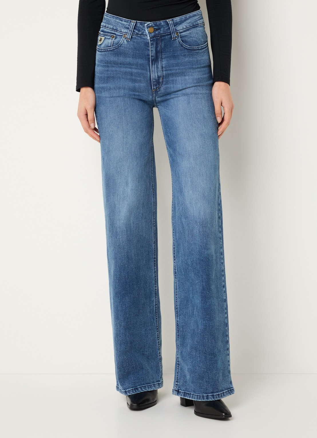 Lois Hypersoft high waist flared jeans met steekzakken - detail 2 blauw