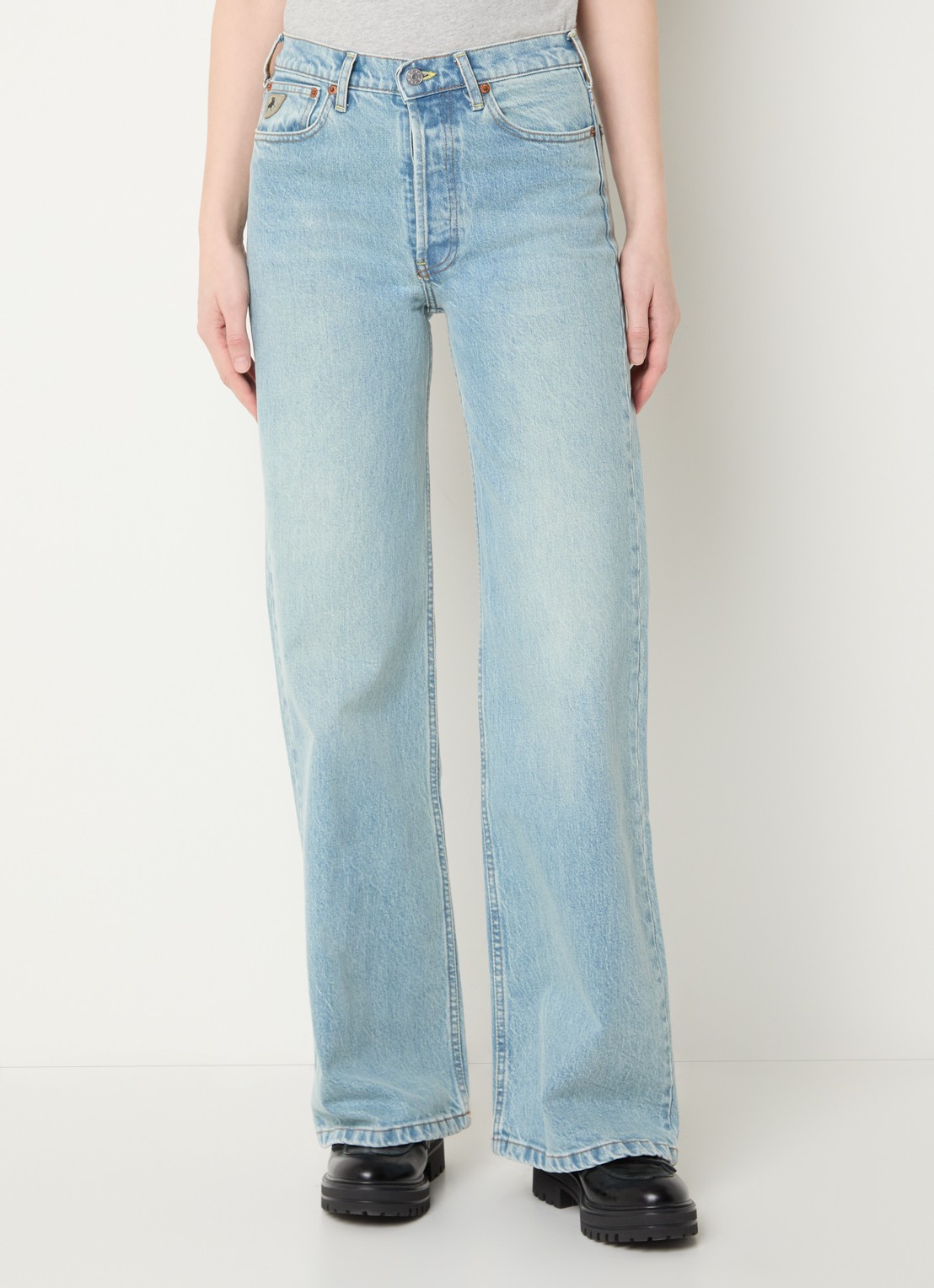 Lois Lindsay mid waist wide leg jeans met lichte wassing - detail 3 indigo