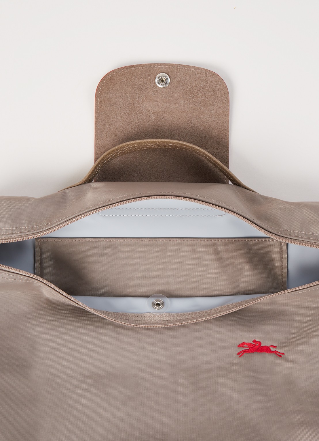 Longchamp Le Pliage Club reistas L met leren details - detail 2 lever