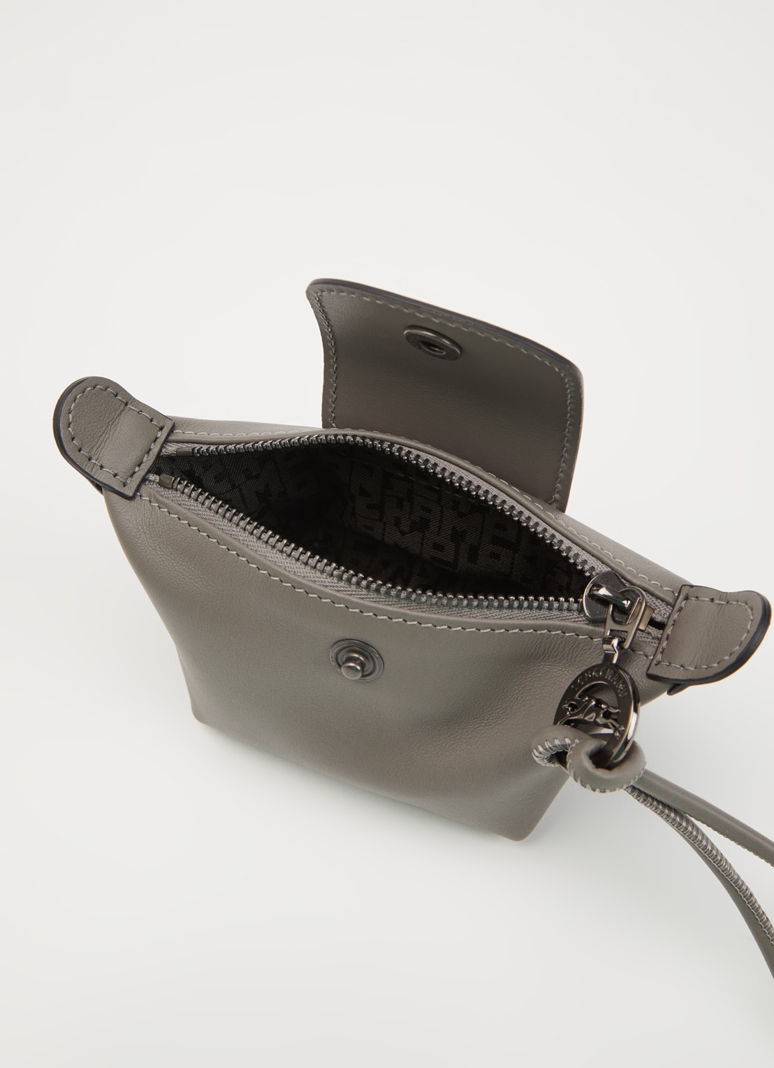 Longchamp Le Pliage clutch XS van leer - voorkant 2 grijs