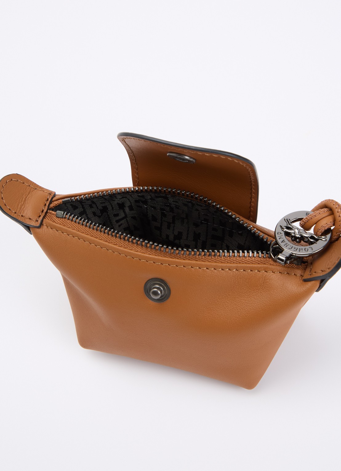 Longchamp Le Pliage clutch XS van leer - detail 2 cognac