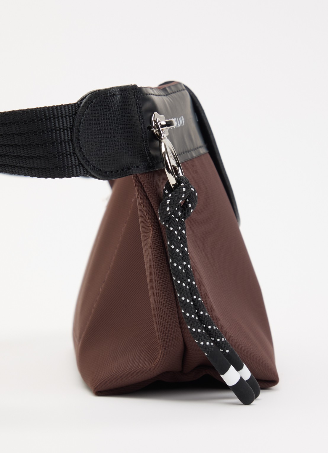 Longchamp Le Pliage Energy heuptas M van canvas met leren details - detail 3 donkerbruin