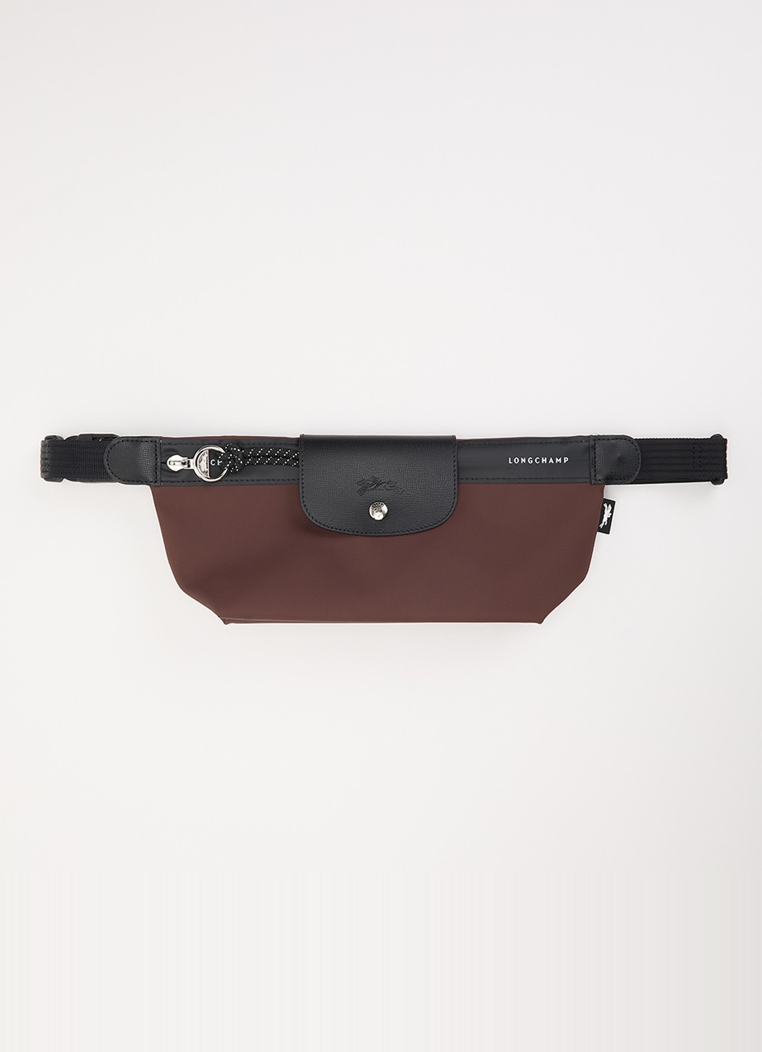 Longchamp Le Pliage Energy heuptas M van canvas met leren details - voorkant donkerbruin