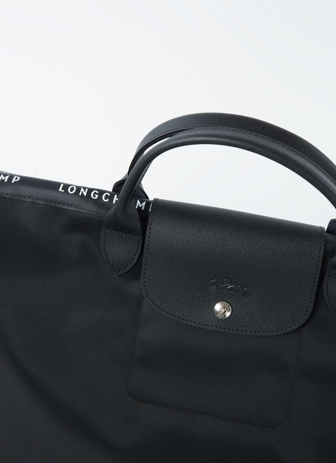 Longchamp Le Pliage Energy reistas L met leren details - detail 7 zwart