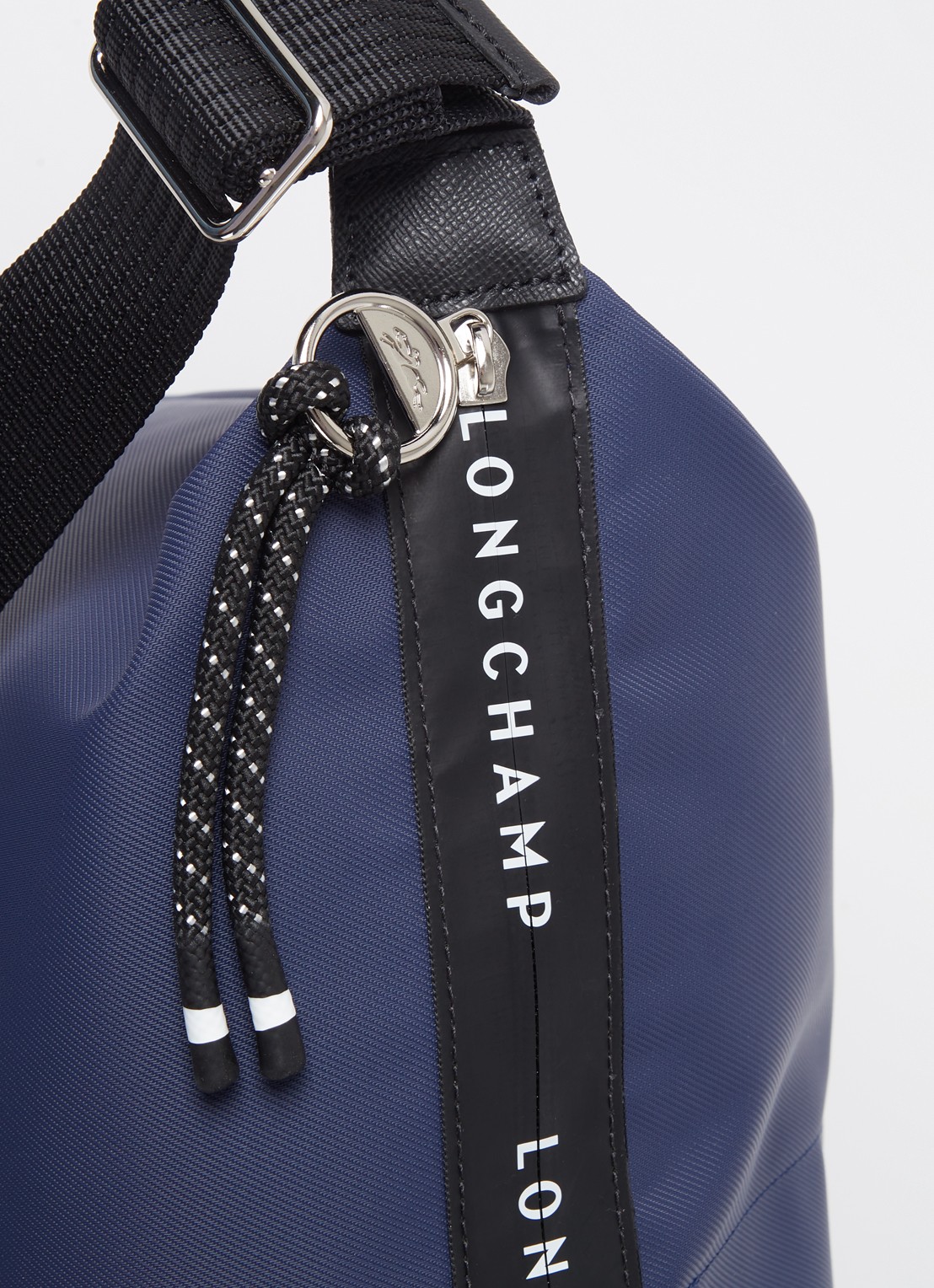 Longchamp Le Pliage Energy reistas L met leren details - detail 3 middenblauw