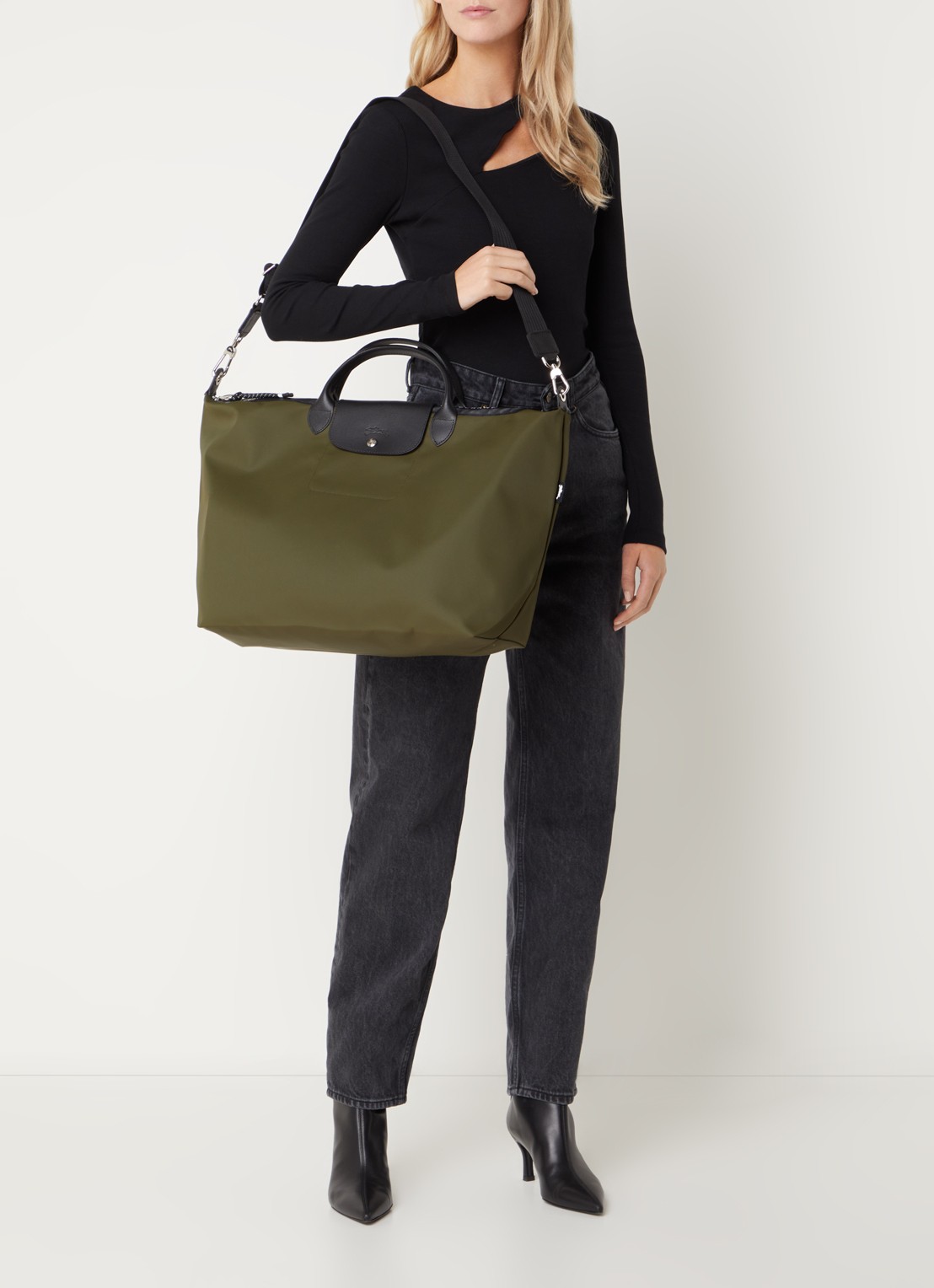 Longchamp Le Pliage Energy reistas L met leren details - voorkant 2 legergroen