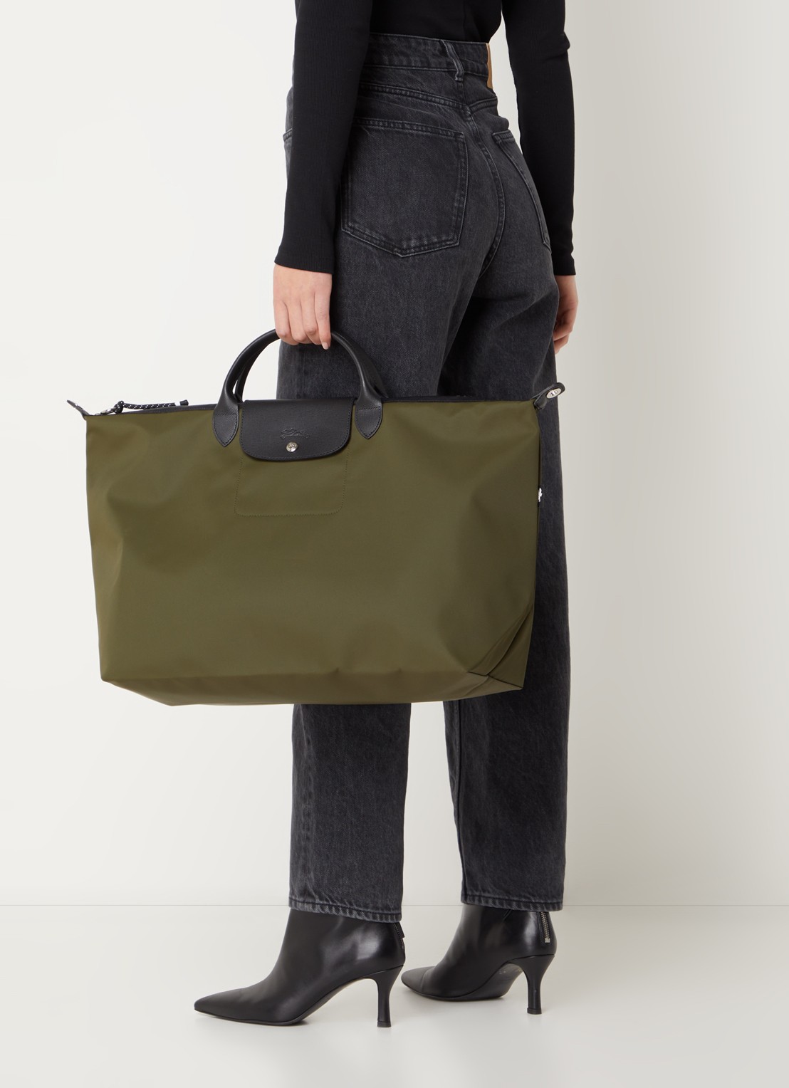 Longchamp Le Pliage Energy reistas L met leren details - voorkant 3 legergroen