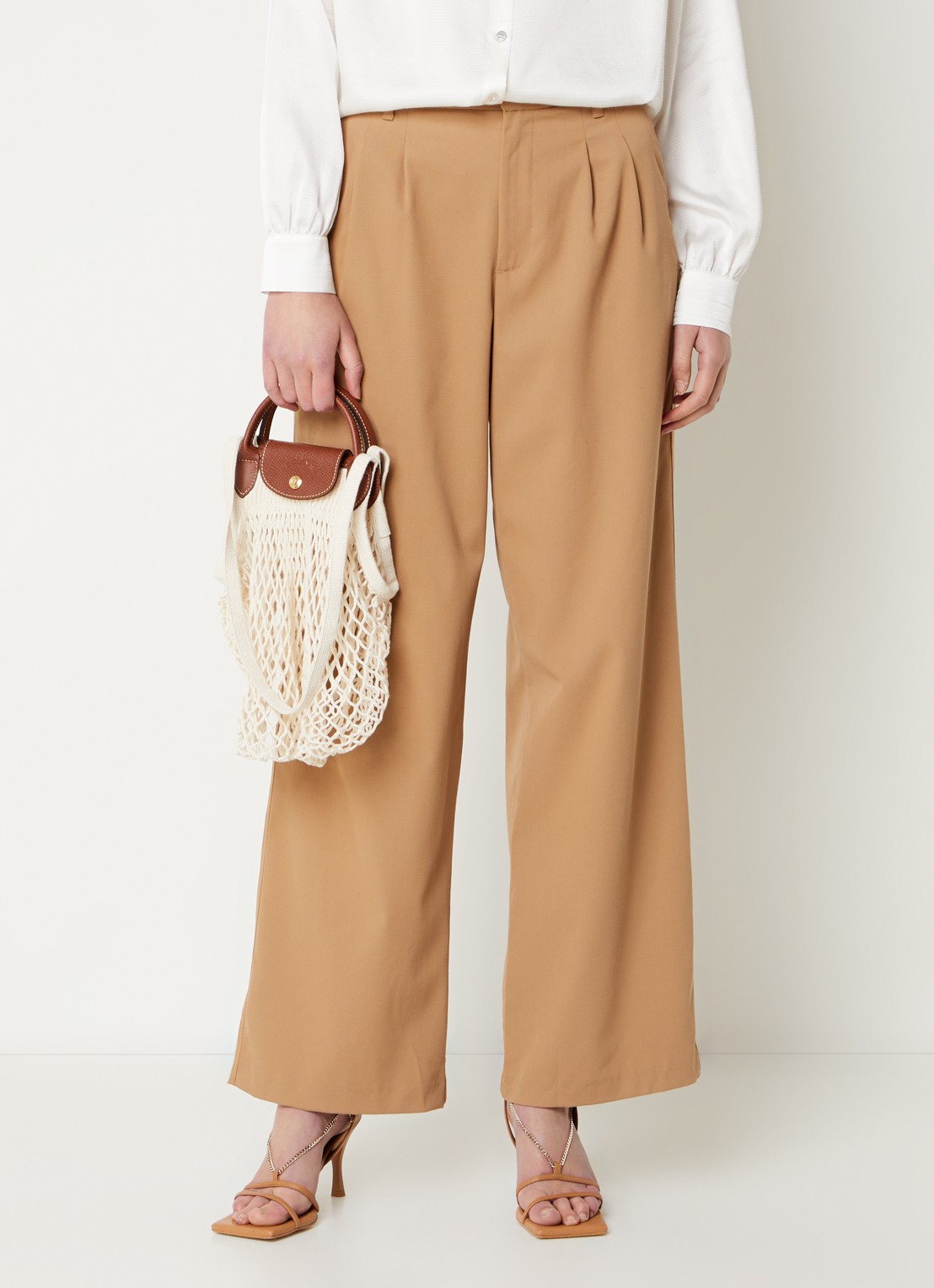 Longchamp Le Pliage Filet handtas L met leren details - voorkant 3 gebroken wit