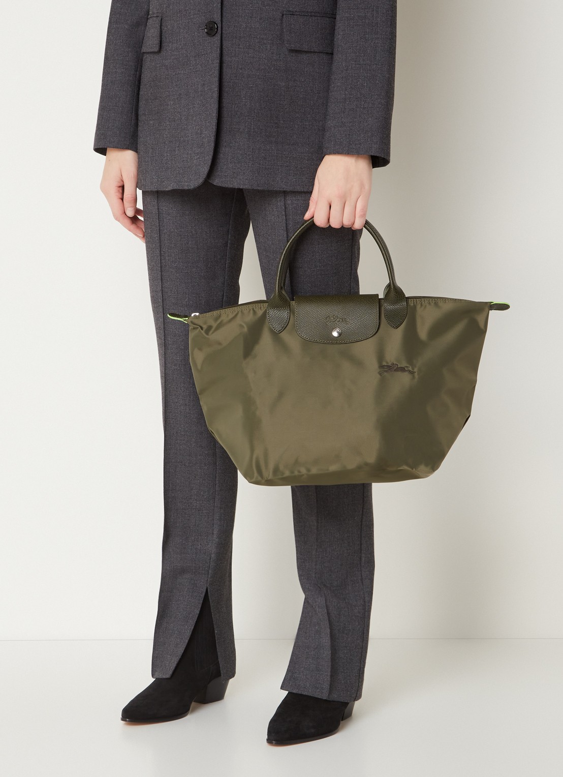 Longchamp Le Pliage Green handtas M met leren details - voorkant 5 bronsgroen