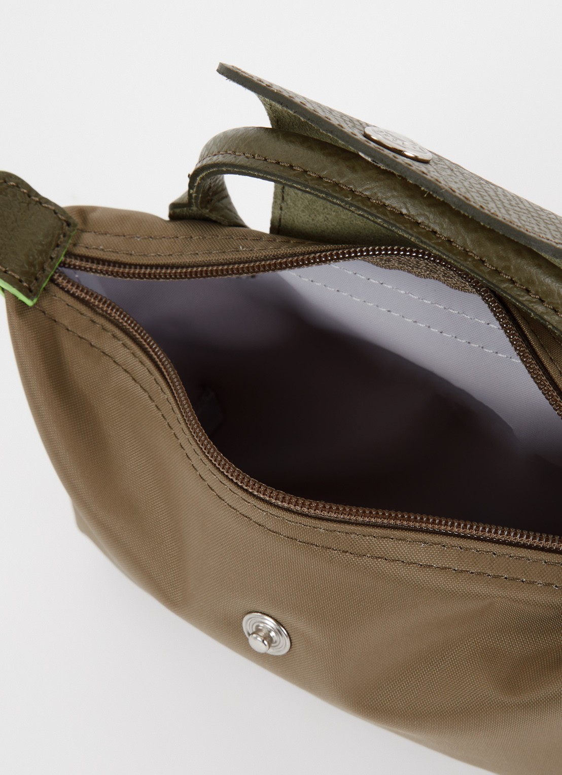 Longchamp Le Pliage Green handtas met leren details - detail lichtbruin