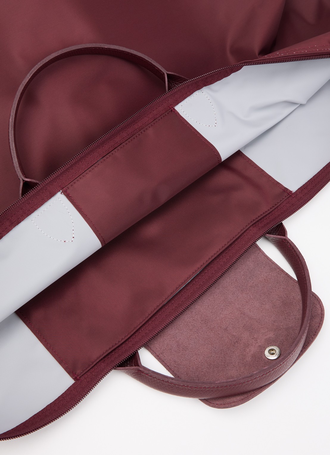 Longchamp Le Pliage One reistas XL met leren details - detail 4 bordeauxrood