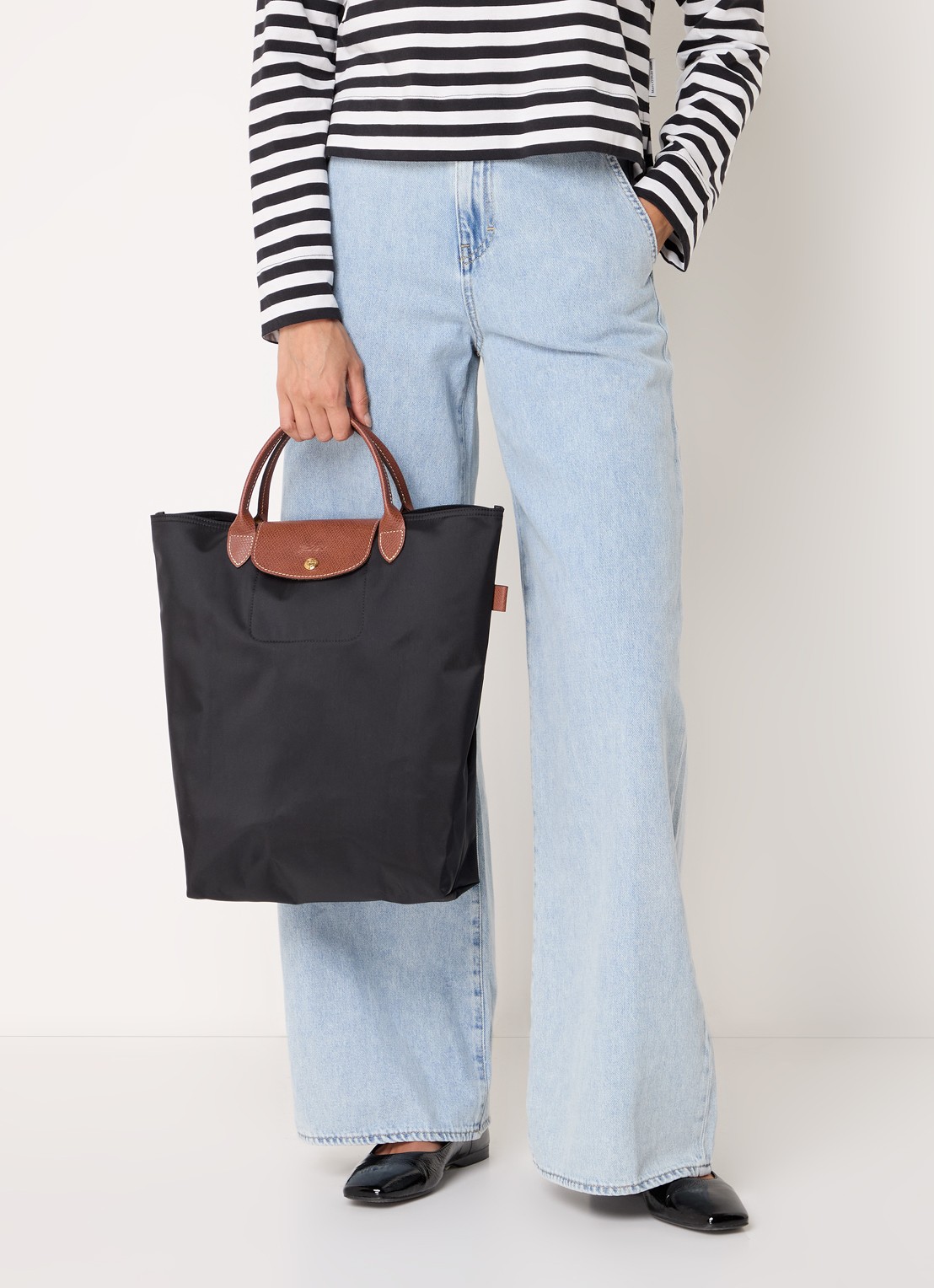Longchamp Le Pliage Original handtas M met leren details - voorkant 2 zwart