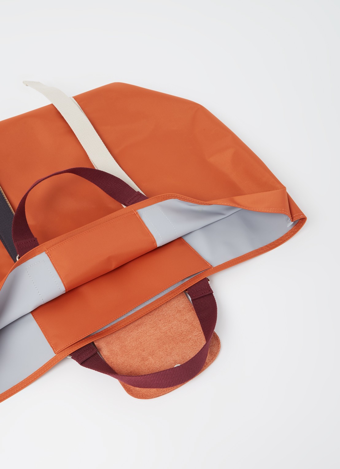 Longchamp Le Pliage Re-Play handtas XL met leren details  - detail 2 oranje