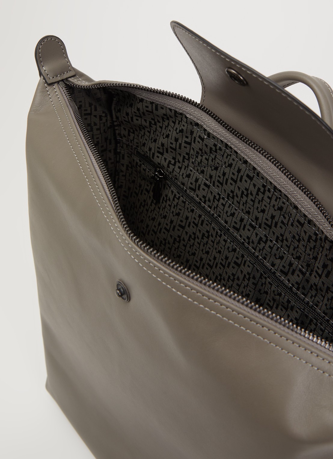 Longchamp Le Pliage Xtra rugzak M van leer - detail 4 taupe