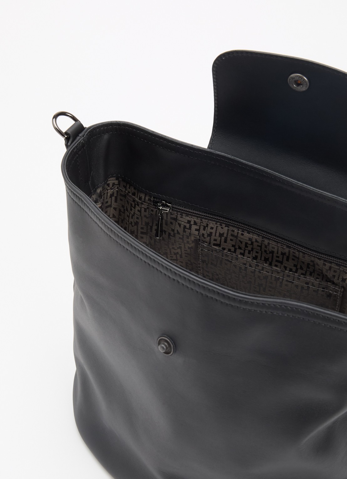 Longchamp Le Pliage Xtra schoudertas M van leer - detail zwart