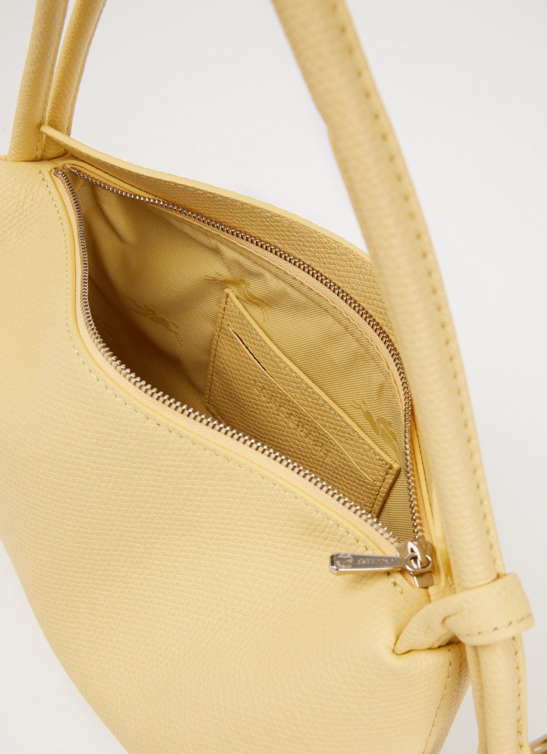 Longchamp Le Roseau schoudertas M van leer  - detail lichtgeel