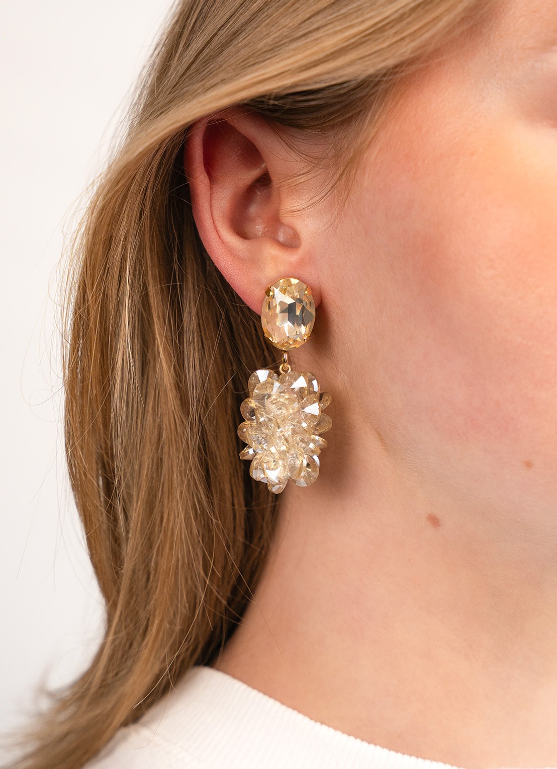 LOTT. gioielli Thick Oval Crystal Sequins Sam oorstekers - voorkant 2 beige