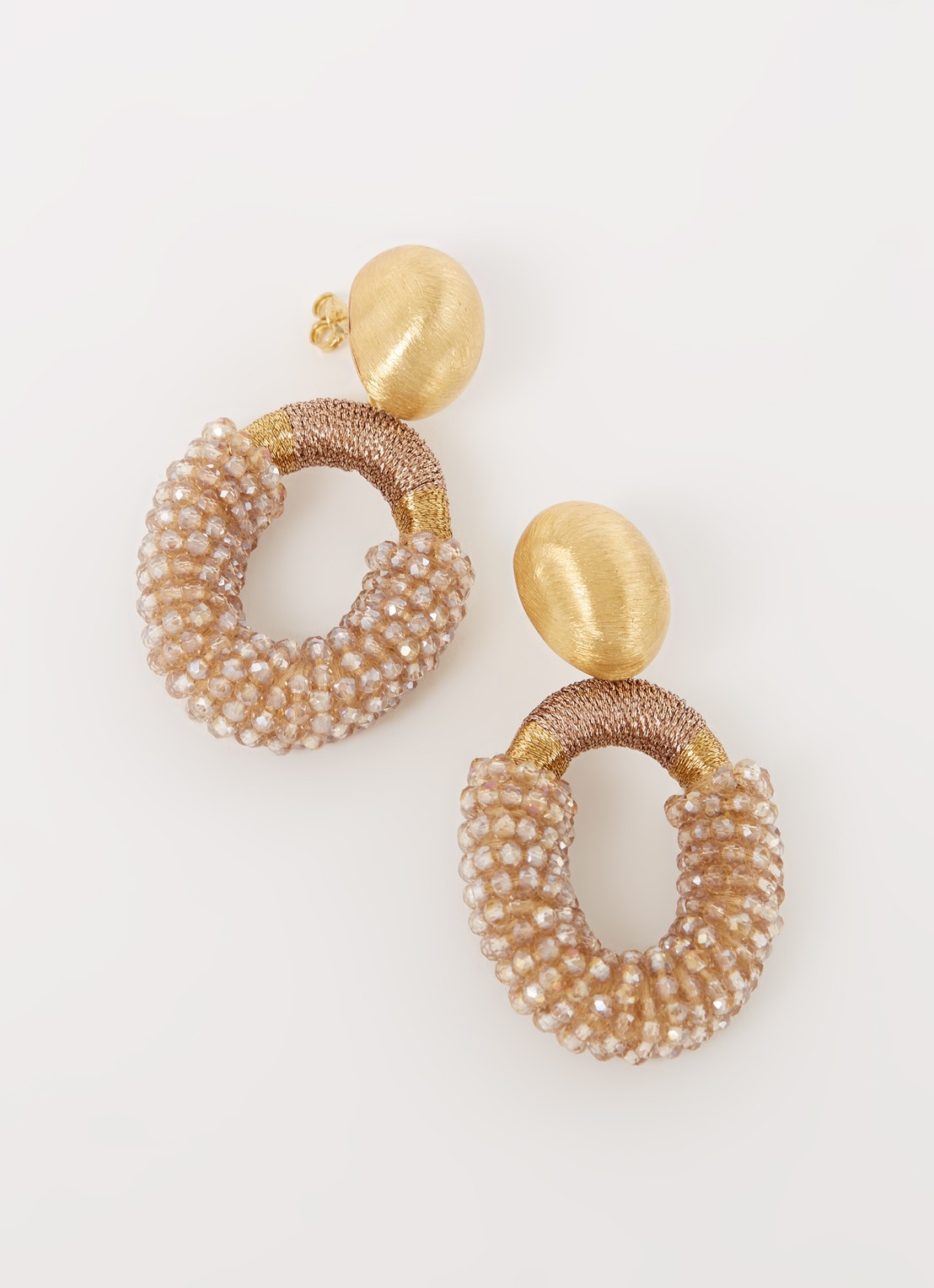 LOTT. gioielli Yara Glassberry Silk statement oorbellen verguld - voorkant 2 donkerbeige