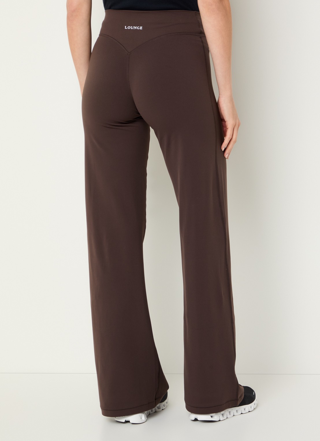Lounge High waist loose fit legging met logo - achterkant 3 bruin