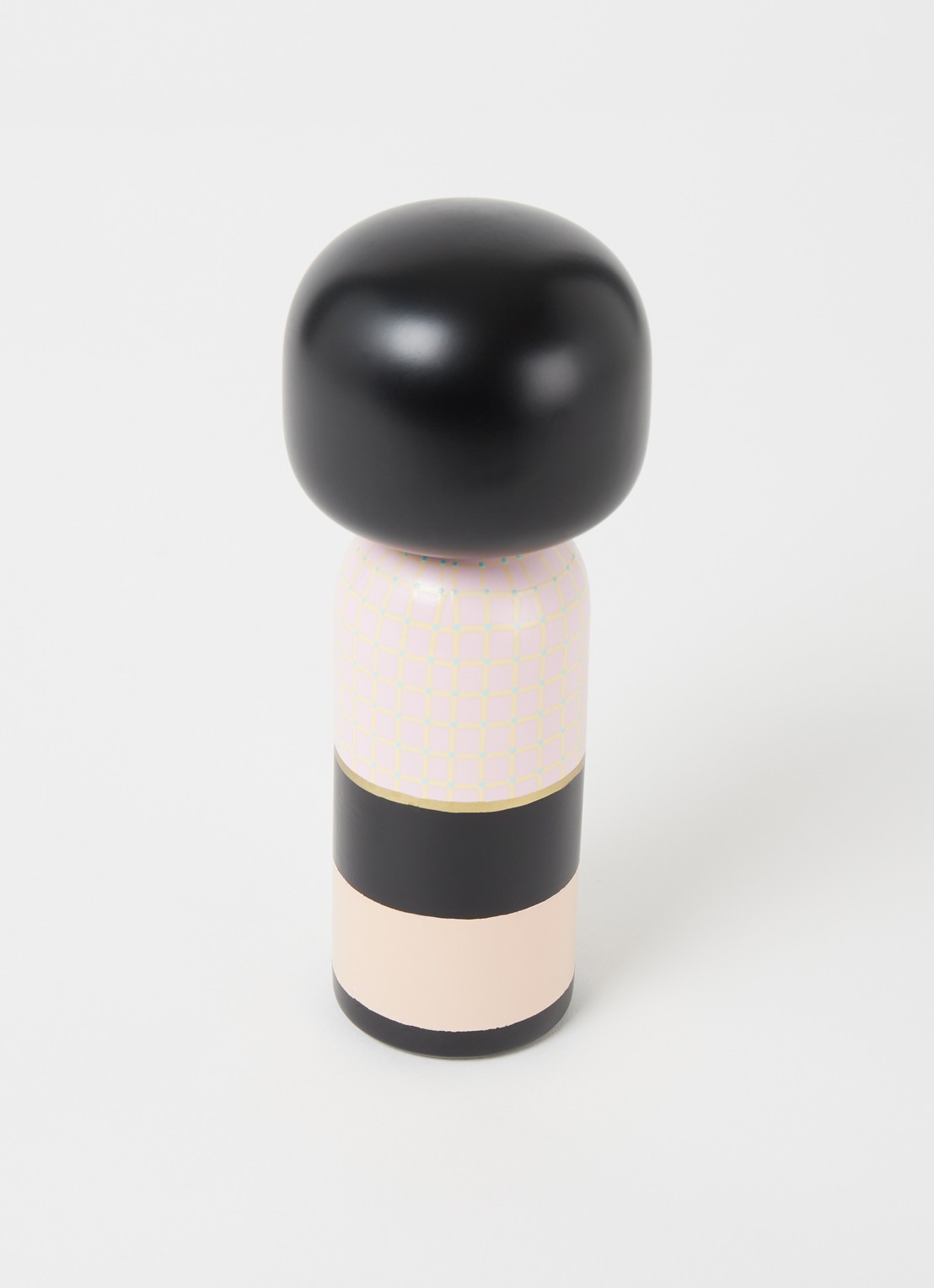 Lucie Kaas Coco Chanel Kokeshi Doll 14,5 cm - detail lichtroze