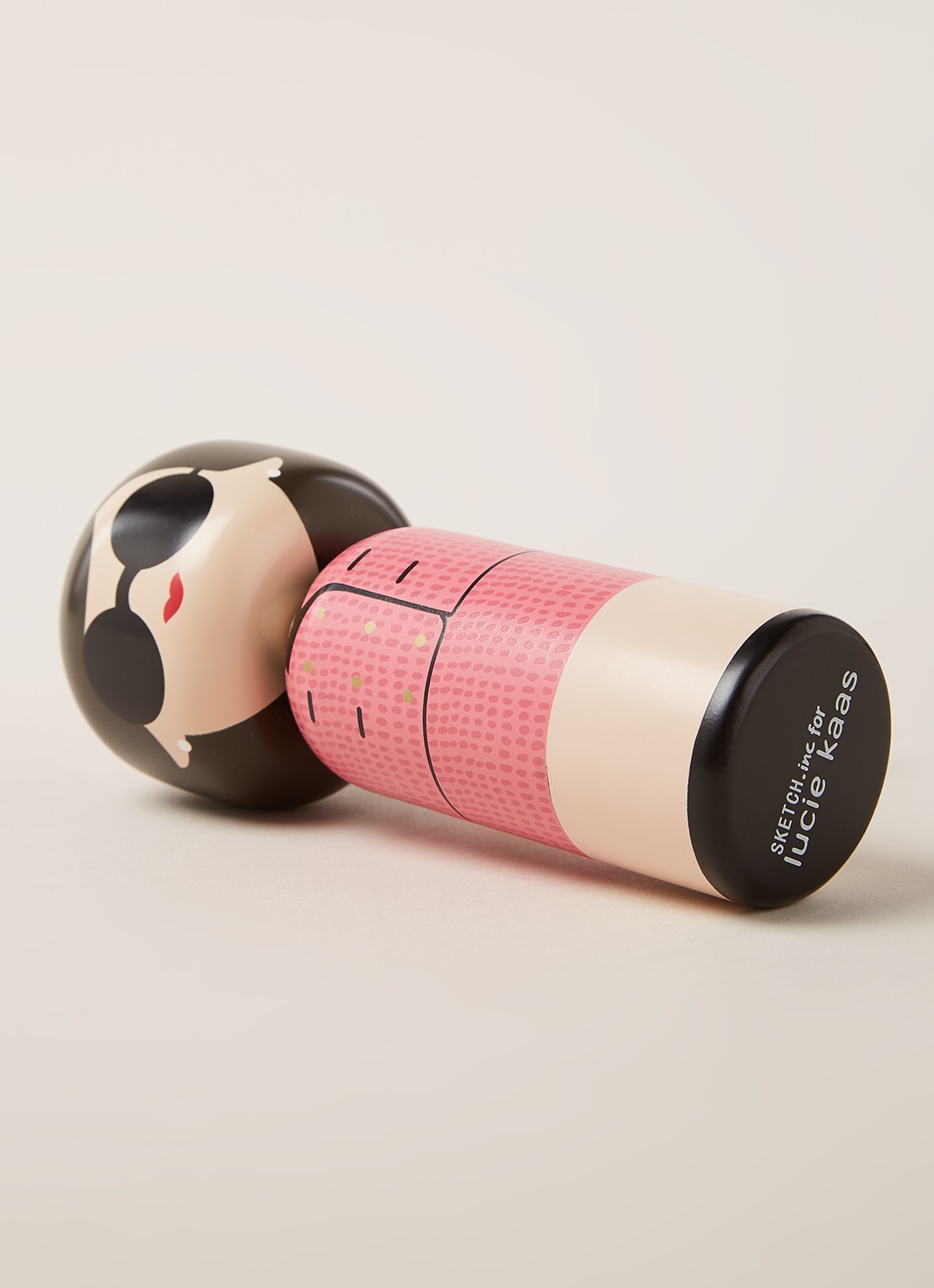 Lucie Kaas Jackie Kokeshi Doll 16 cm - detail roze