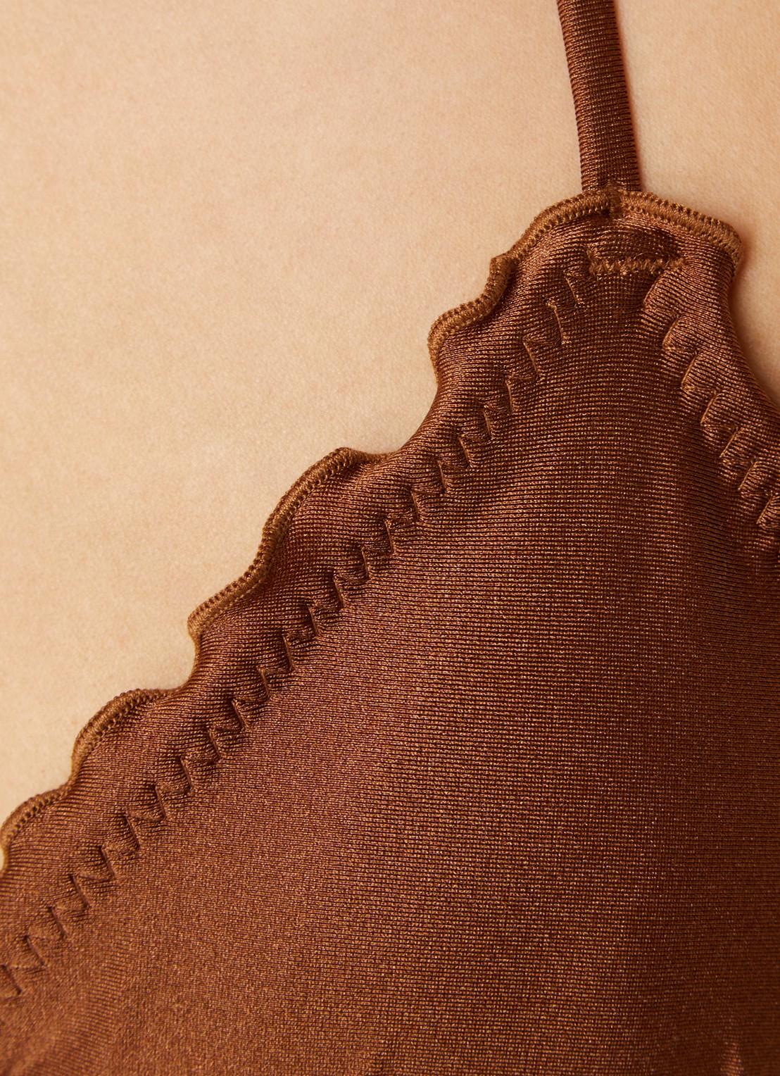 Luli Fama Wavey triangel bikini met uitneembare padding - detail 3 bruin