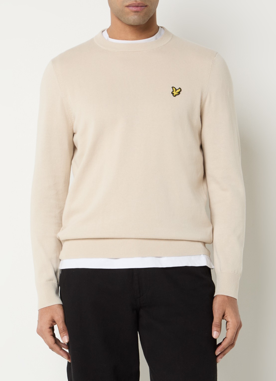 Lyle & Scott Fijngebreide pullover met logo - detail 4 beige