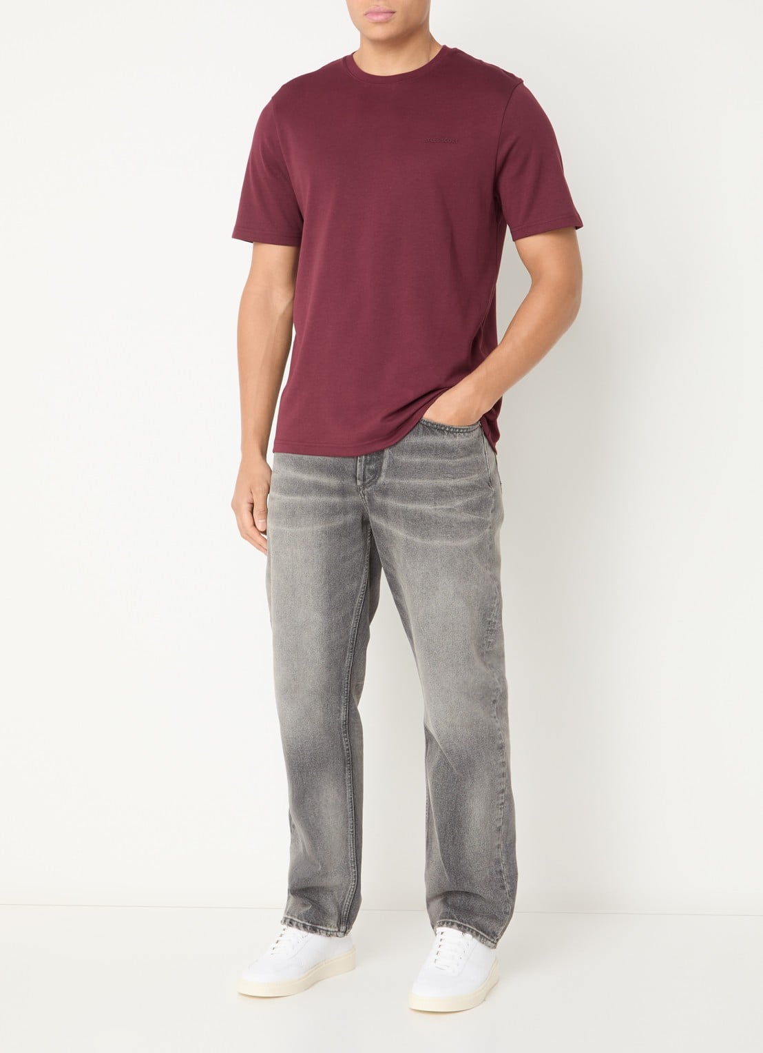Lyle & Scott Interlock T-shirt met logo - voorkant 4 bordeauxrood