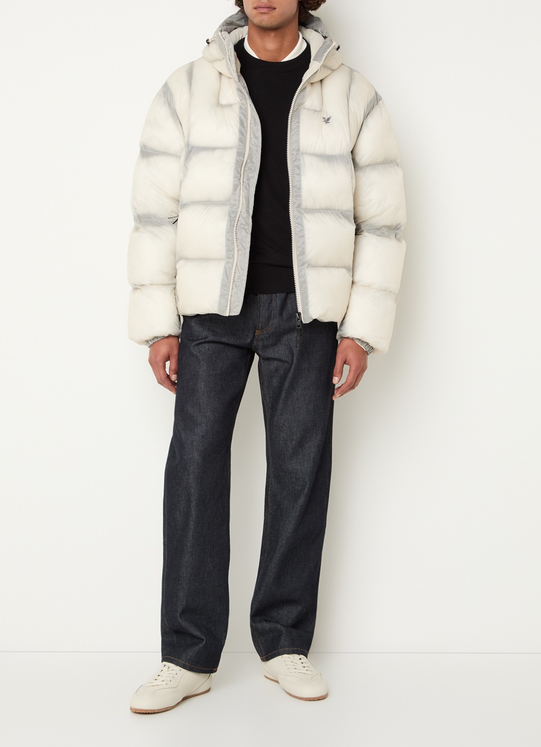 Lyle & Scott Puffer jack met steekzakken - voorkant 2 beige