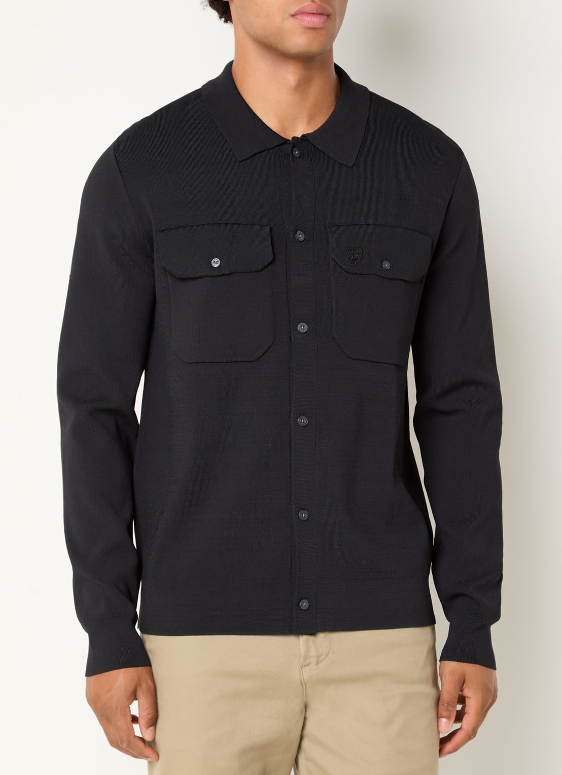 Lyle & Scott Regular fit overshirt met borstzakken - detail zwart
