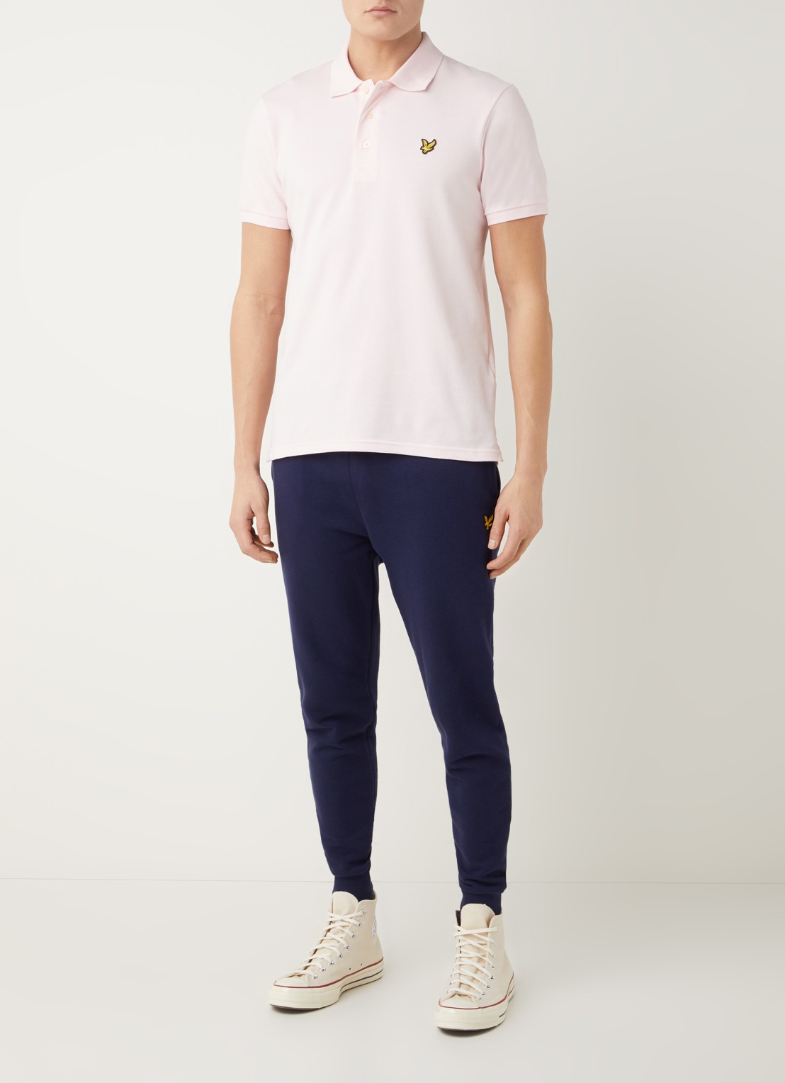 Lyle & Scott Regular fit polo van  piqué katoen met logo - voorkant 3 lichtroze