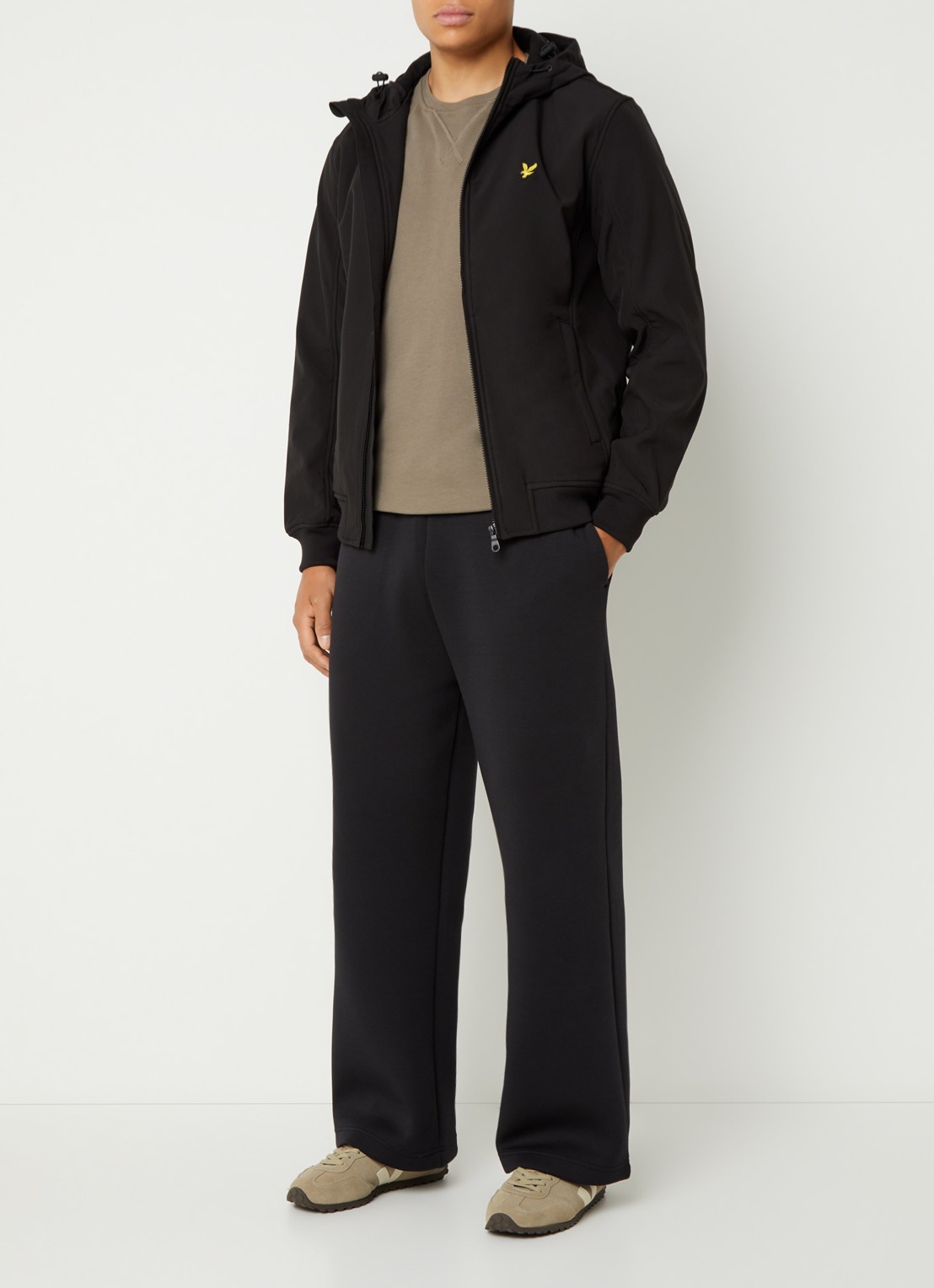 Lyle & Scott Softshell jack met capuchon en ritszakken - voorkant 4 zwart
