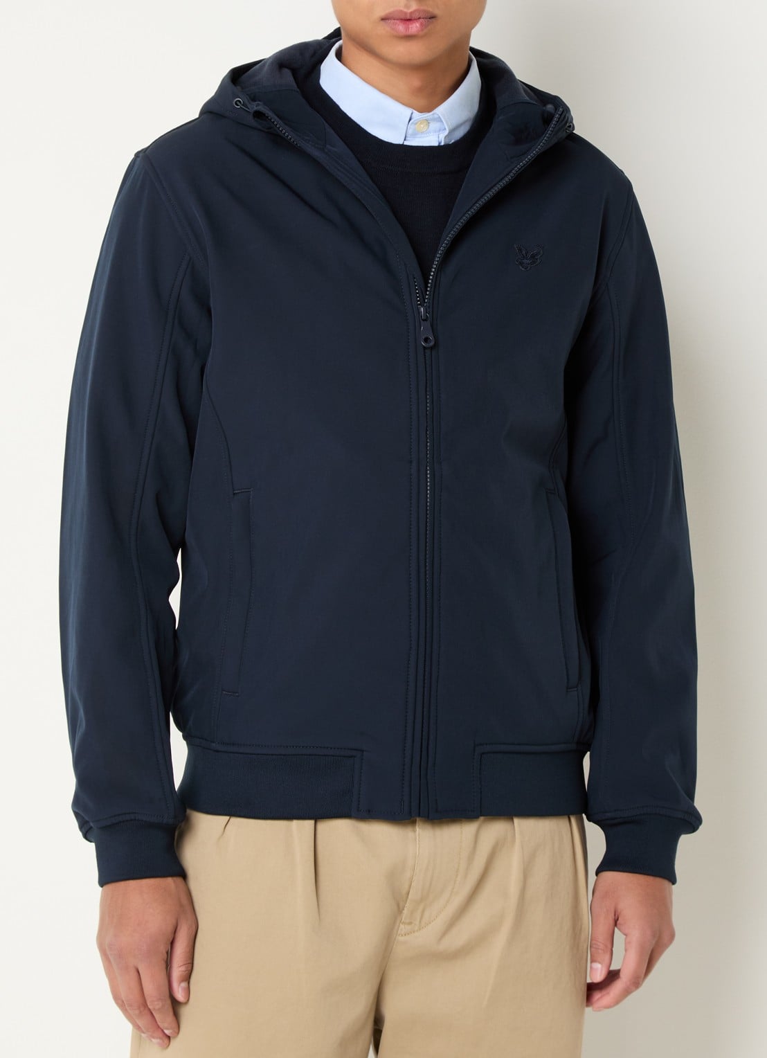 Lyle & Scott Softshell jack met capuchon en ritszakken - detail 4 donkerblauw