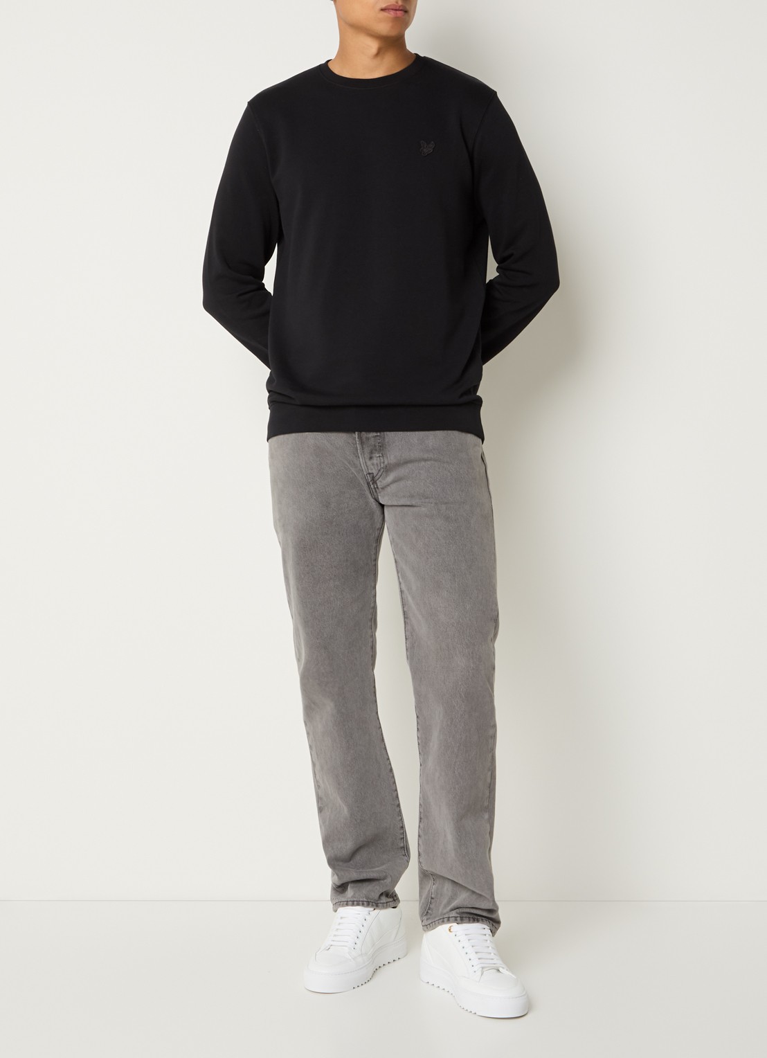 Lyle & Scott Sweater met logo - voorkant 3 zwart
