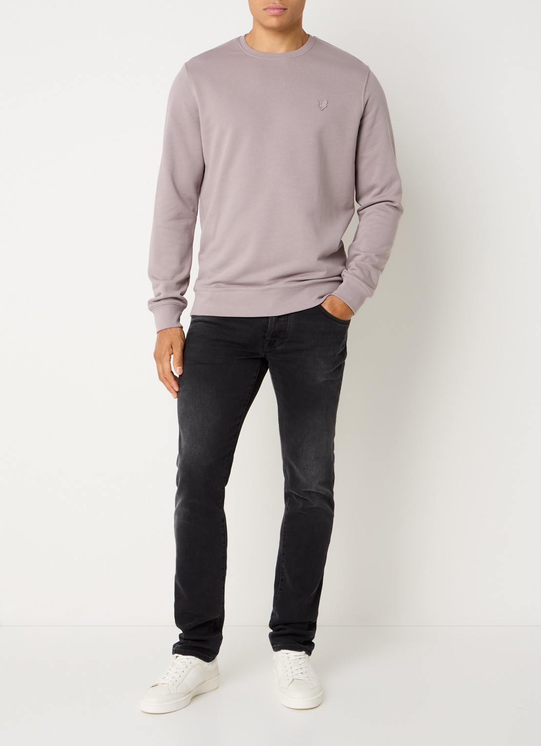 Lyle & Scott Sweater met logo - voorkant 2 donkerbeige