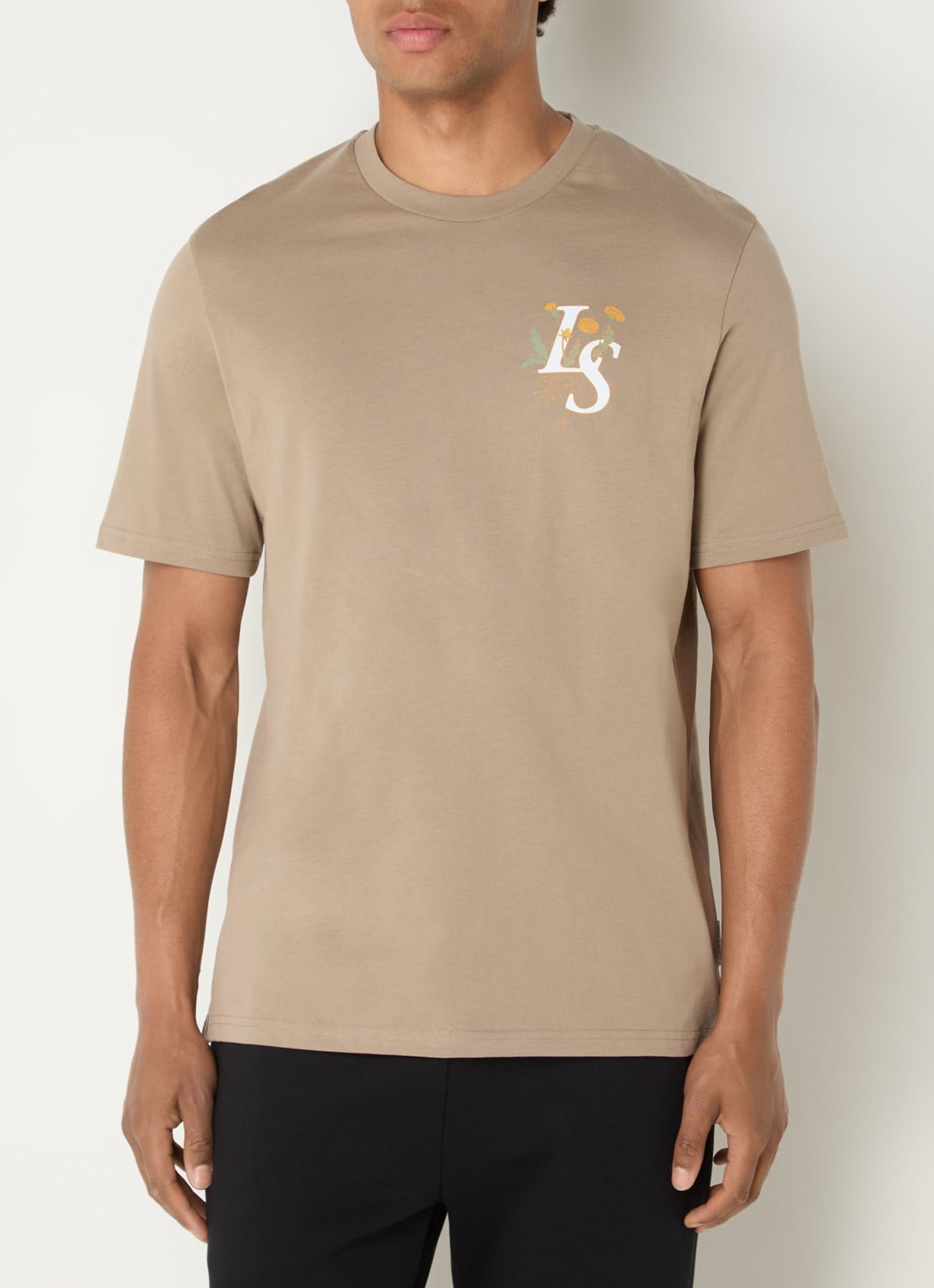Lyle & Scott T-shirt met logo- en backprint - achterkant beige