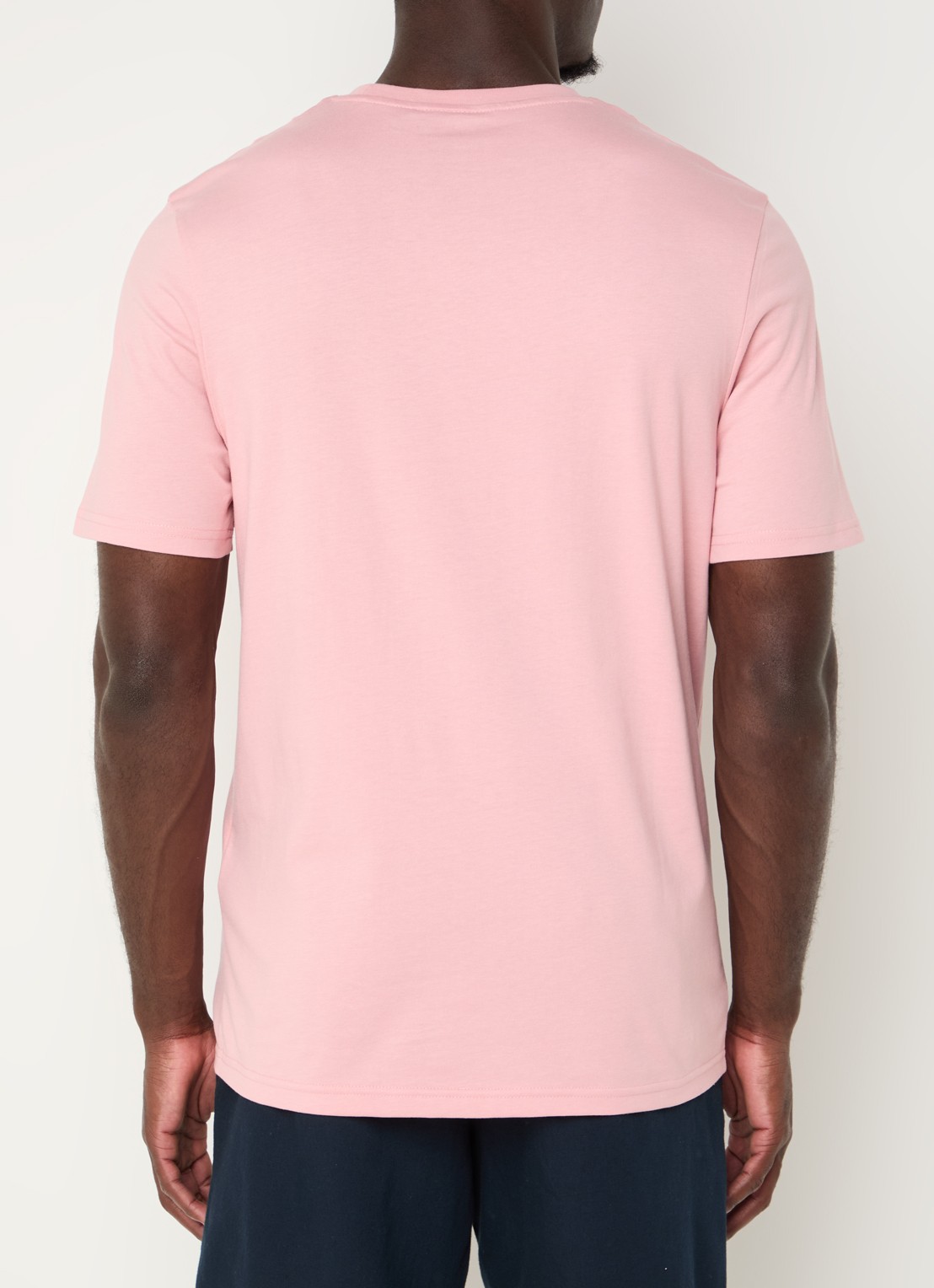 Lyle & Scott T-shirt met logo - achterkant zalmroze