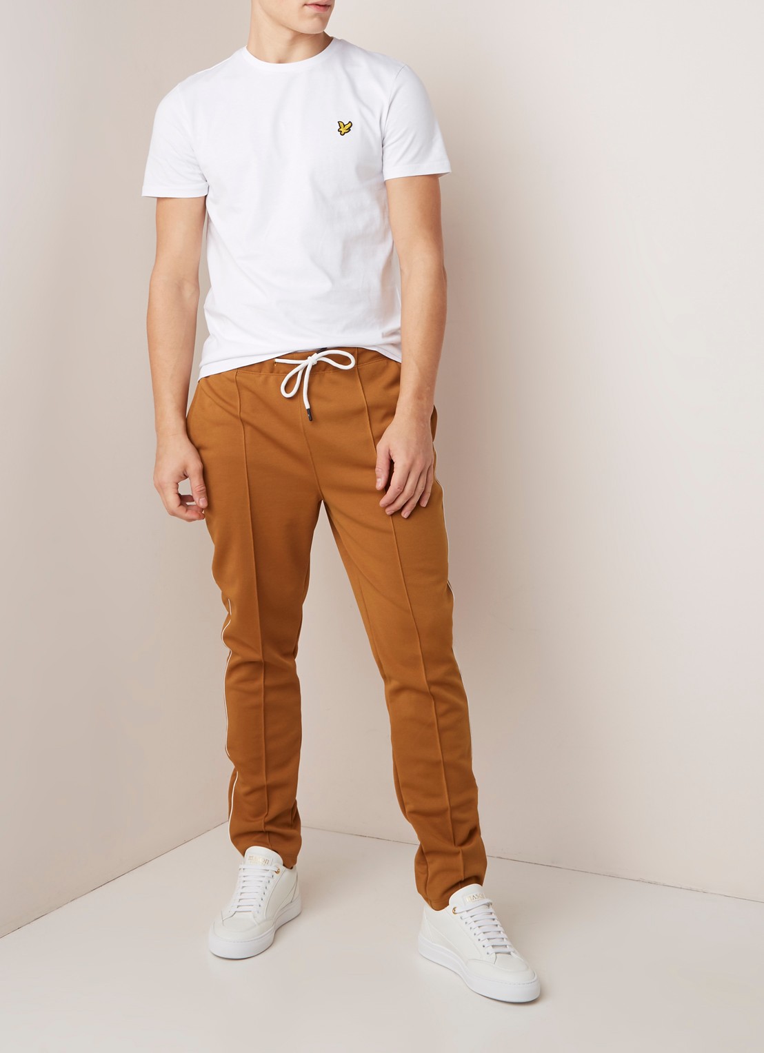 Lyle & Scott T-shirt met logo - voorkant 3 wit