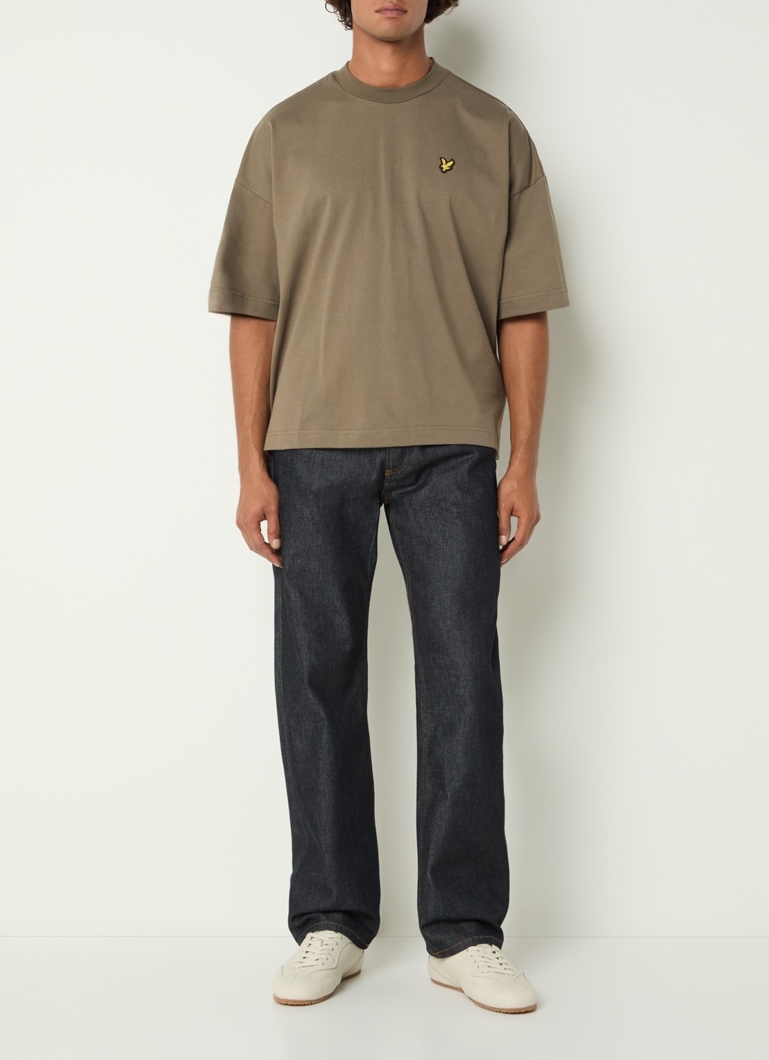 Lyle & Scott T-shirt met logoborduring - voorkant 2 khaki