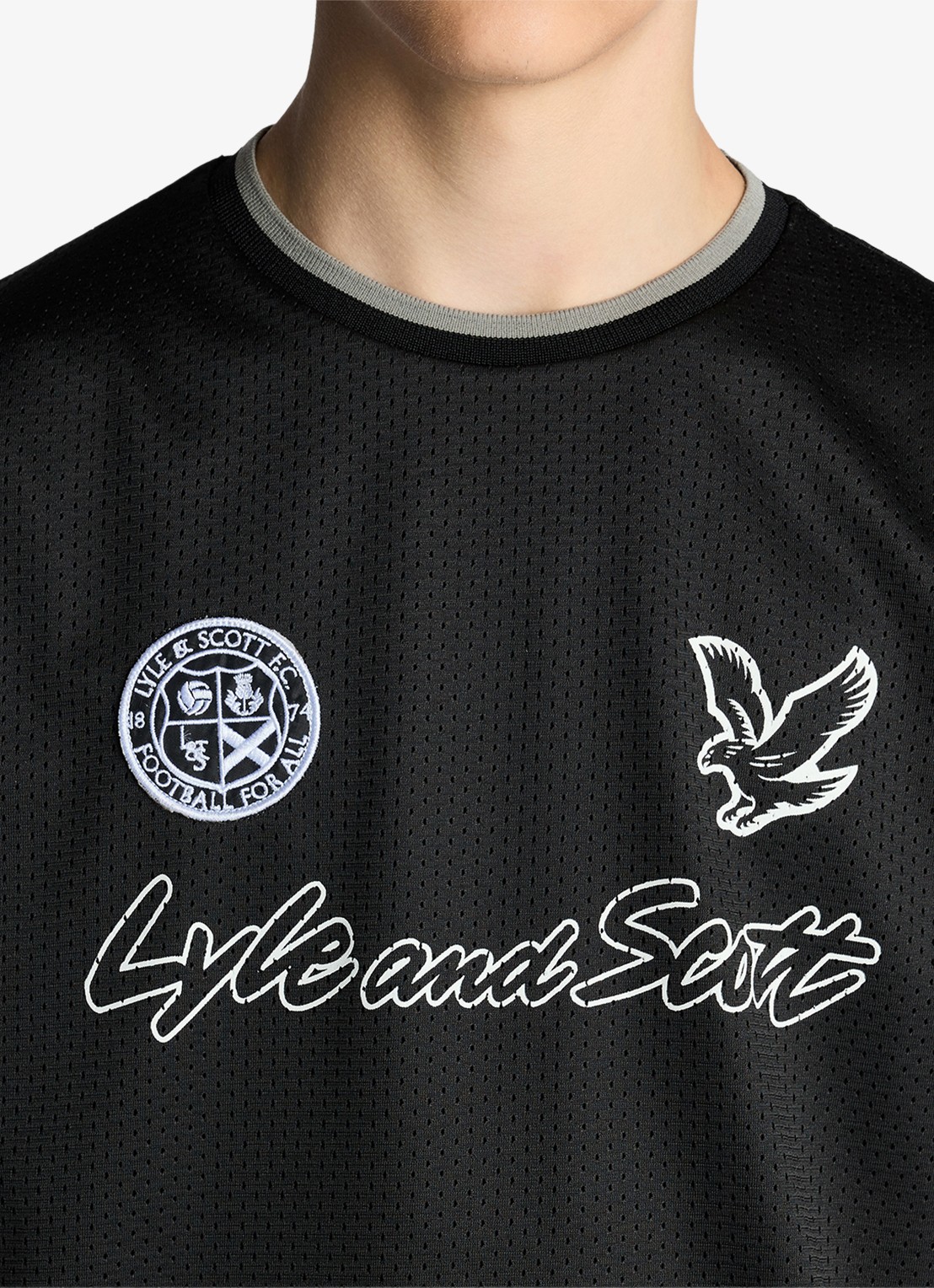 Lyle & Scott T-shirt met logoprint - detail zwart