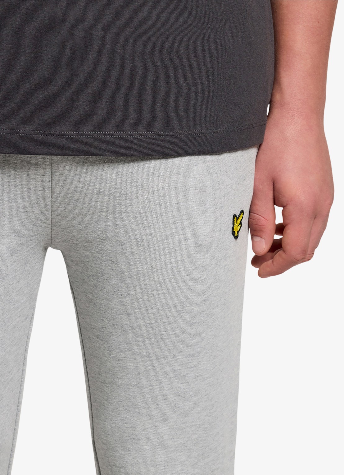 Lyle & Scott Tapered fit joggingbroek met logoborduring - detail lichtgrijs