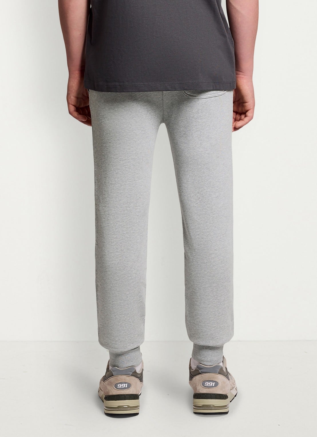 Lyle & Scott Tapered fit joggingbroek met logoborduring - voorkant 3 lichtgrijs