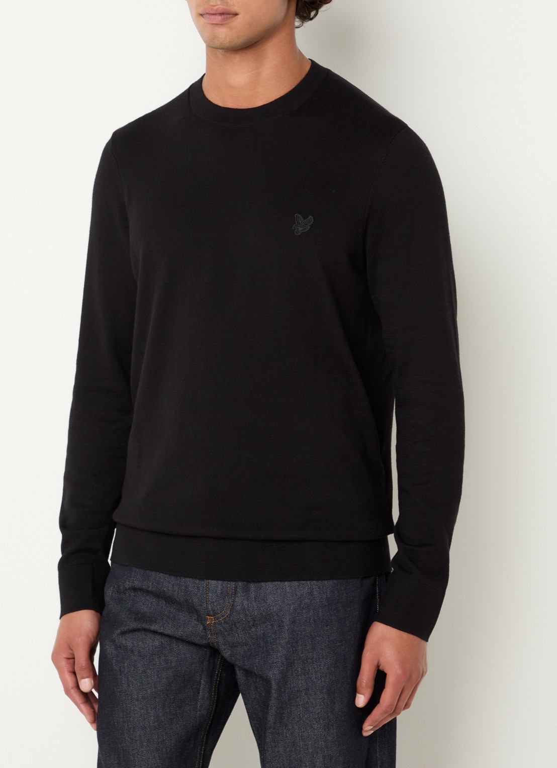 Lyle & Scott Tonal pullover met logo - detail zwart